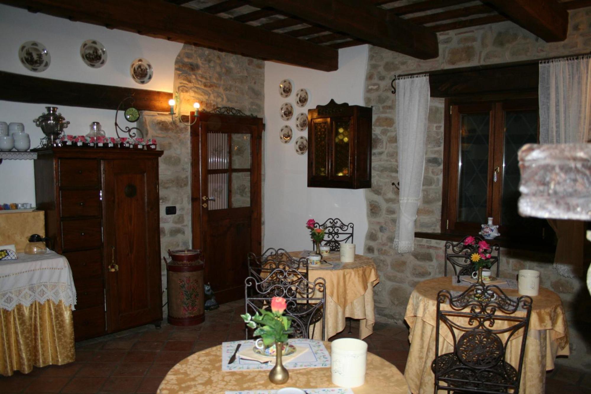 I Quattro Passeri Country House Santa Paola Bagian luar foto