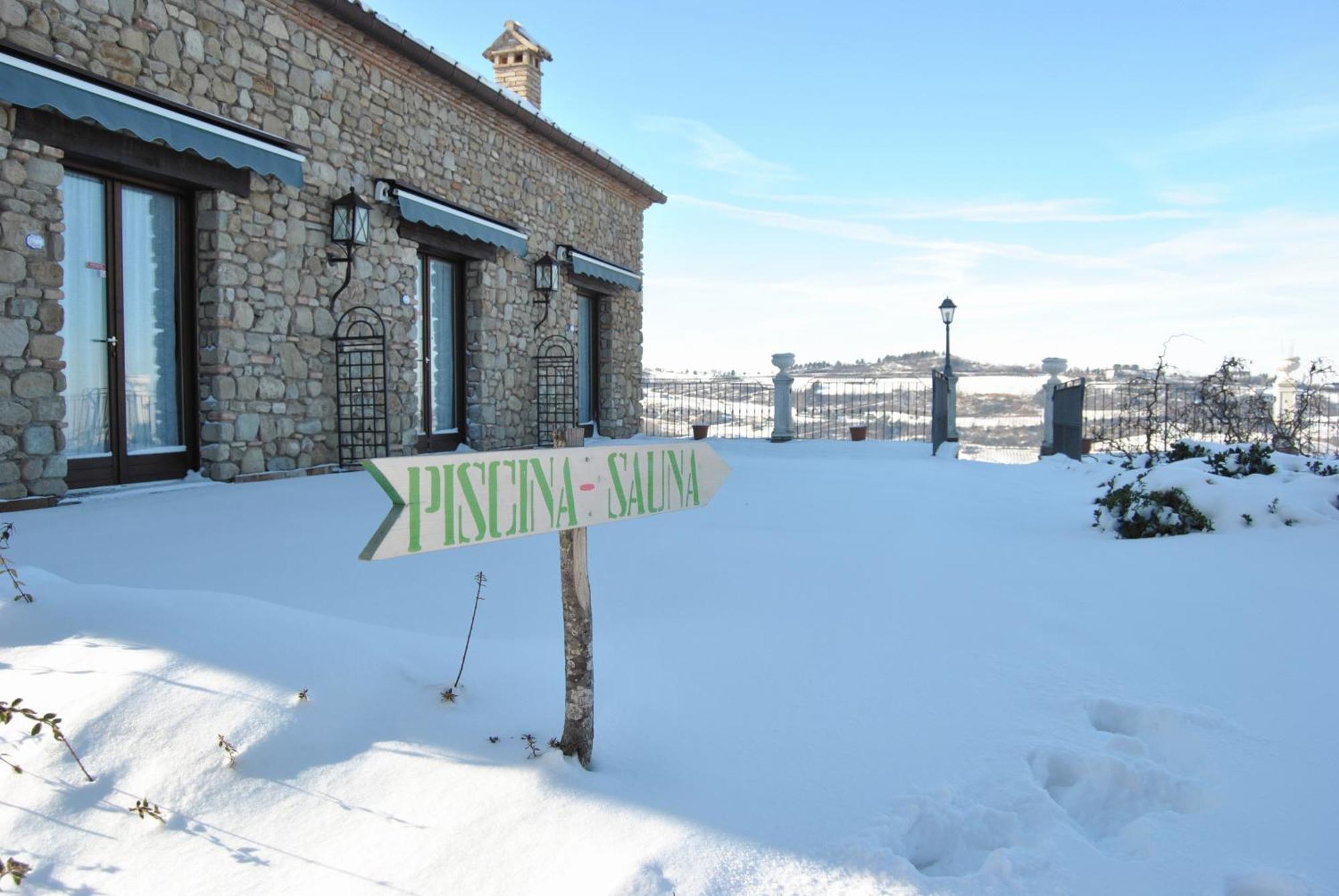 I Quattro Passeri Country House Santa Paola Bagian luar foto